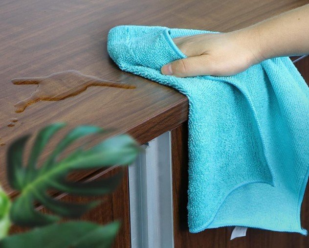 Everyday Fixes That Save Time Around the House 4 microfiber cloths